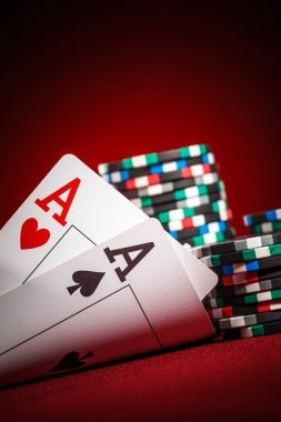 toto8000 mobile app interface showing live-dealer table on phone screen